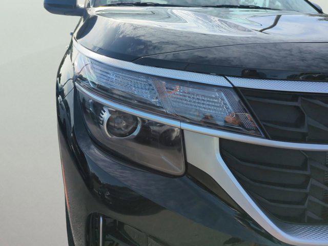 new 2025 Kia Seltos car, priced at $24,043