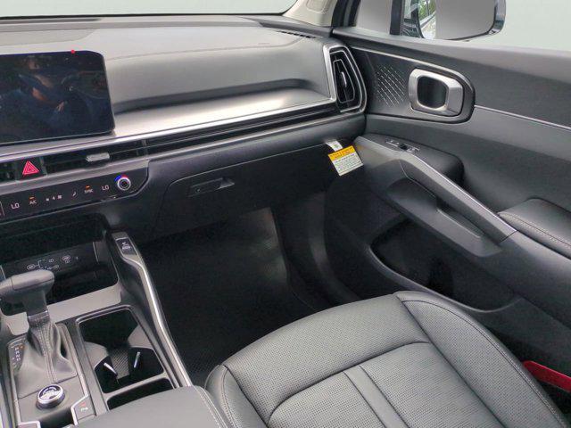 new 2025 Kia Sorento car, priced at $33,323