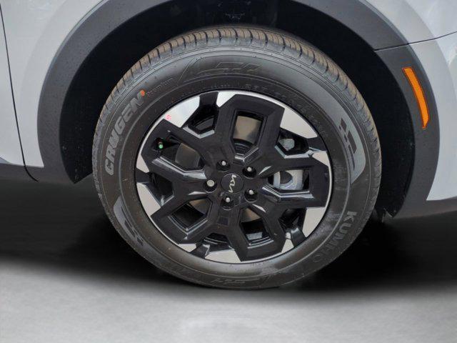 new 2025 Kia Sorento car, priced at $33,323