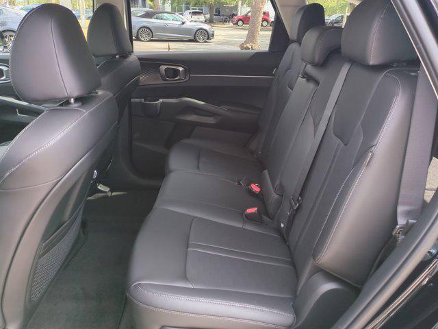 new 2025 Kia Sorento car, priced at $34,021