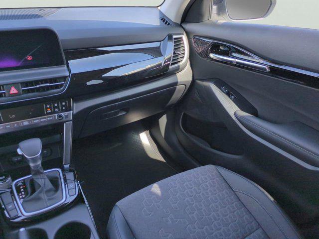 new 2025 Kia Seltos car, priced at $24,639