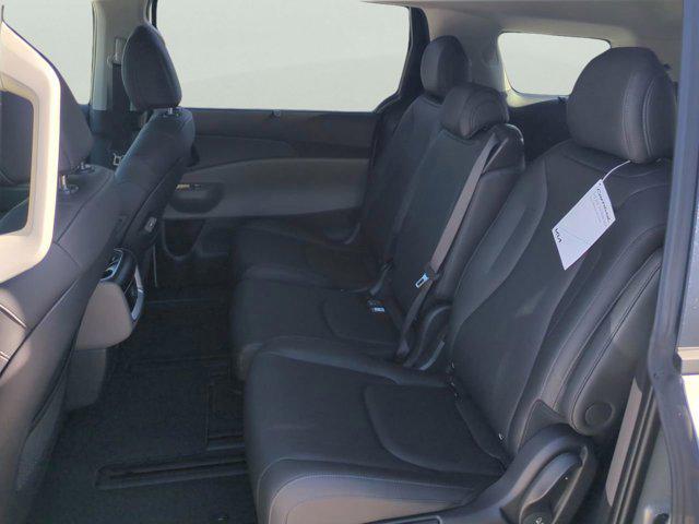 new 2026 Kia Carnival Hybrid car, priced at $43,705