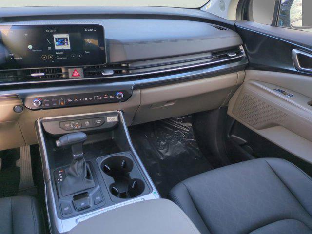 new 2025 Kia Carnival car, priced at $38,388