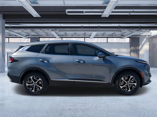 new 2025 Kia Sportage car, priced at $30,361