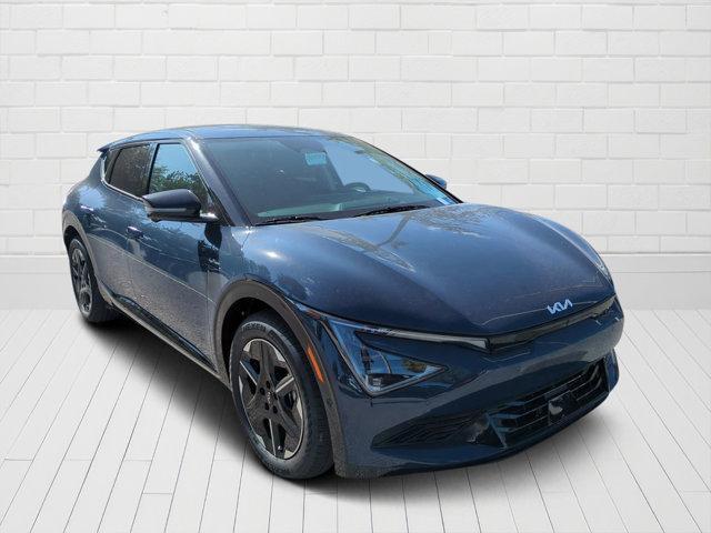new 2025 Kia EV6 car, priced at $46,012