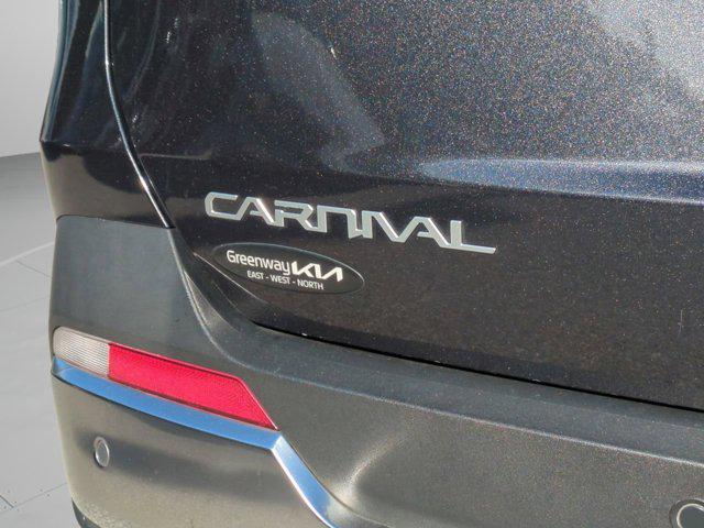 used 2025 Kia Carnival car, priced at $40,433