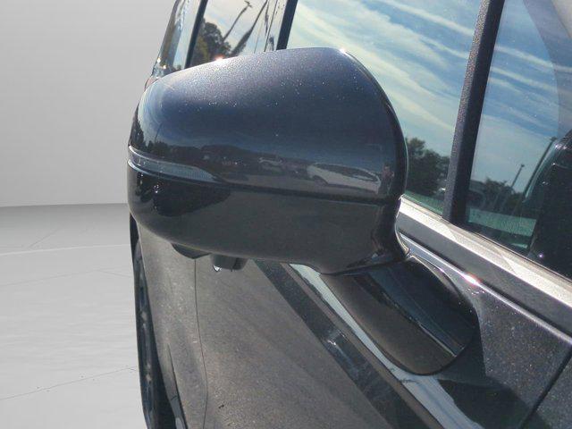 used 2025 Kia Carnival car, priced at $40,433