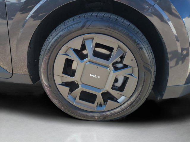 used 2025 Kia Carnival car, priced at $40,433