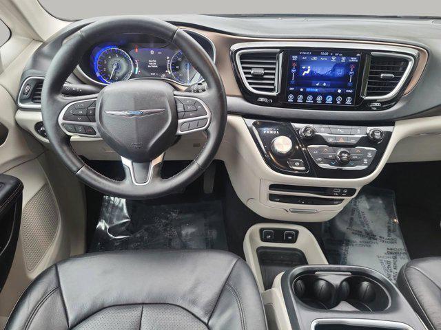 used 2017 Chrysler Pacifica car, priced at $11,844