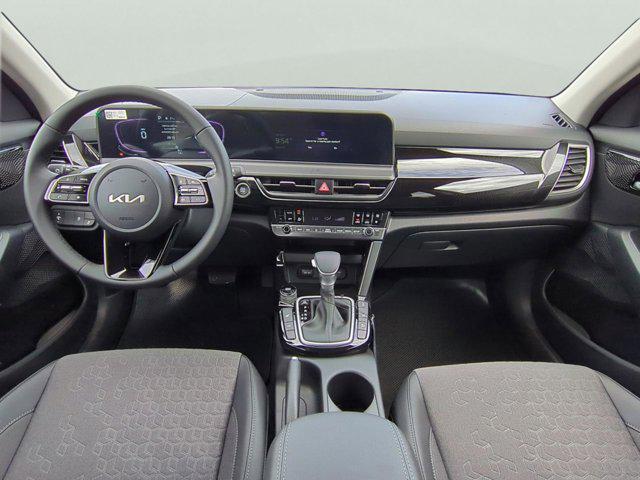 new 2025 Kia Seltos car, priced at $25,992