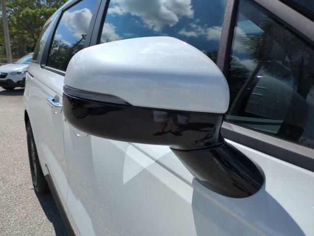 new 2025 Kia Carnival car, priced at $38,035