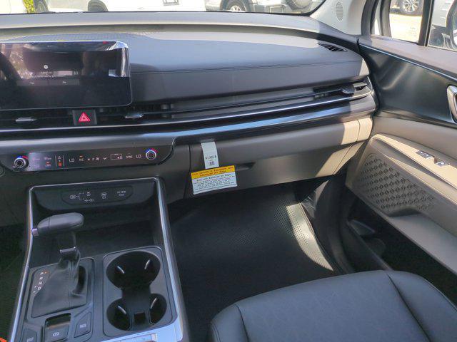 new 2025 Kia Carnival car, priced at $38,035