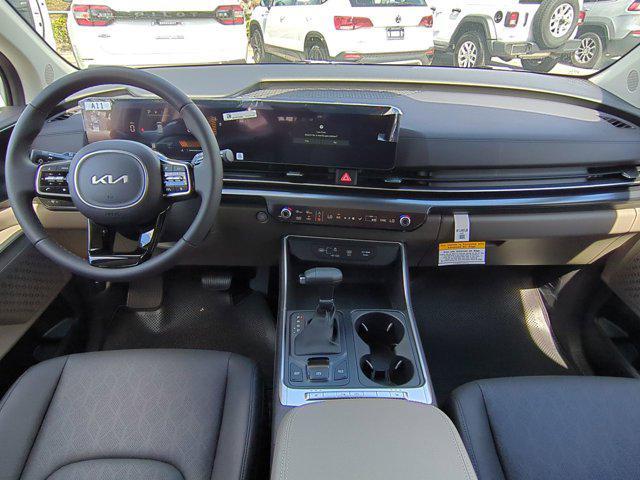 new 2025 Kia Carnival car, priced at $38,035