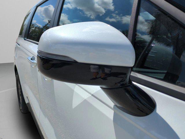 new 2025 Kia Carnival car, priced at $36,584