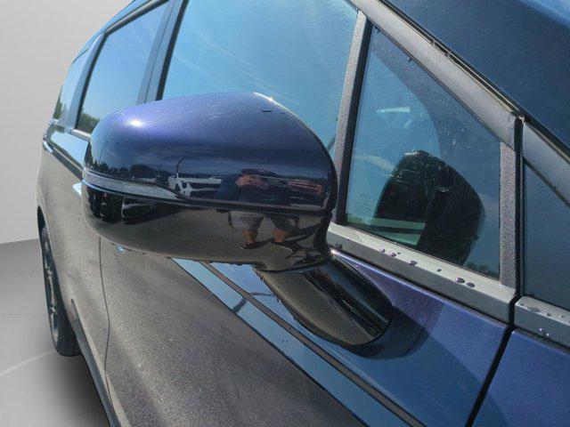 new 2025 Kia Carnival car, priced at $40,052