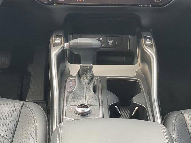 used 2025 Kia Sorento car, priced at $32,555