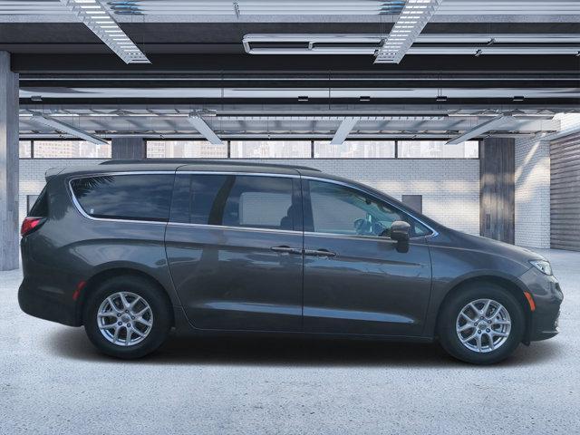 used 2022 Chrysler Pacifica car, priced at $19,122