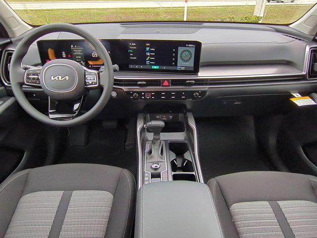 new 2025 Kia Sorento car, priced at $33,064