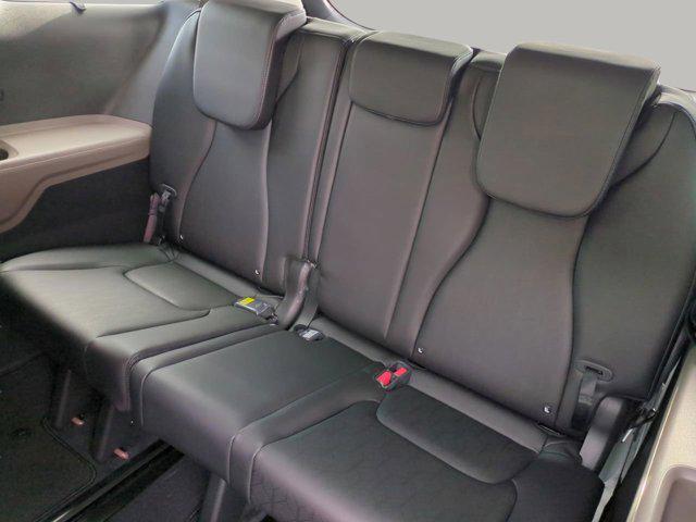 new 2025 Kia Carnival car, priced at $39,638