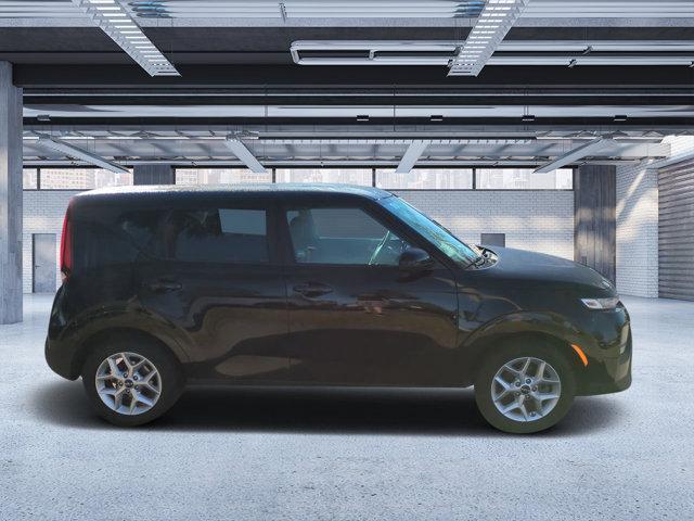 used 2022 Kia Soul car, priced at $14,800