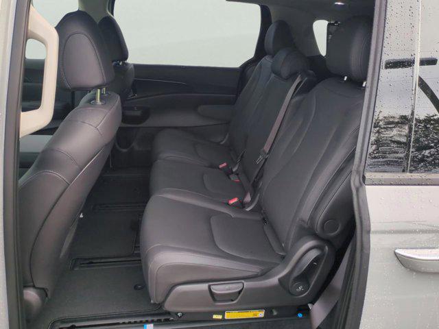 new 2026 Kia Carnival Hybrid car, priced at $50,936