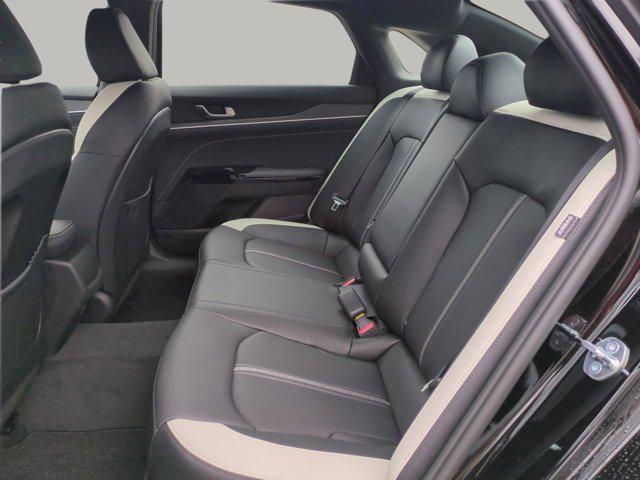 new 2025 Kia K5 car, priced at $31,079
