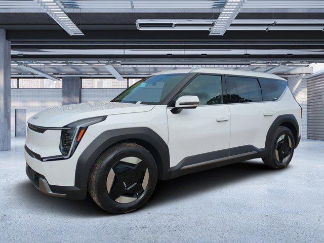 new 2025 Kia EV9 car, priced at $59,270