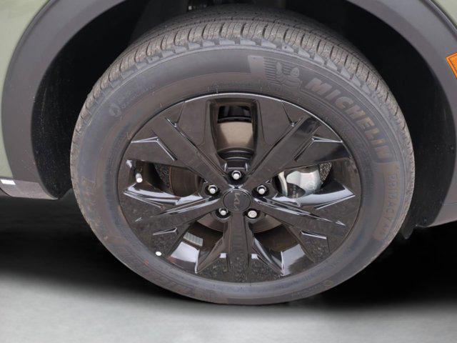 new 2025 Kia Sportage car, priced at $41,001