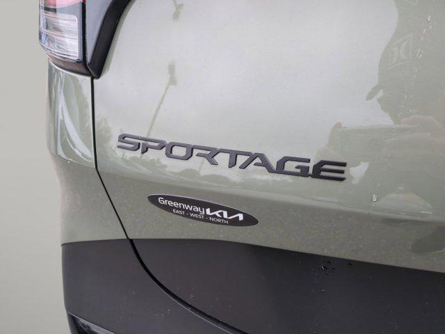 new 2025 Kia Sportage car, priced at $41,001