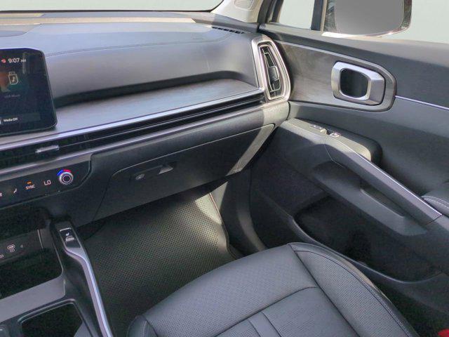new 2025 Kia Sorento car, priced at $39,738