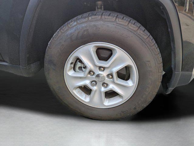 used 2016 Jeep Grand Cherokee car, priced at $16,100