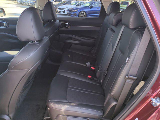 new 2025 Kia Sorento car, priced at $35,878