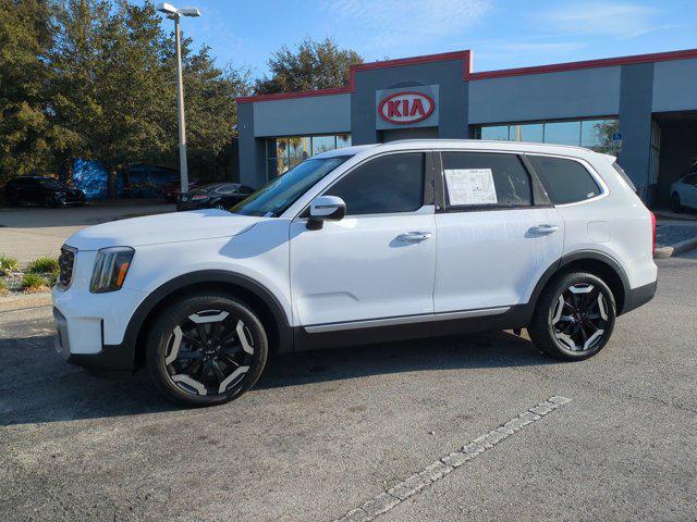 used 2023 Kia Telluride car, priced at $33,991