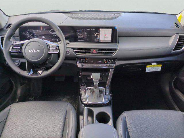 new 2025 Kia Seltos car, priced at $27,647
