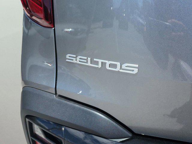 new 2025 Kia Seltos car, priced at $27,647