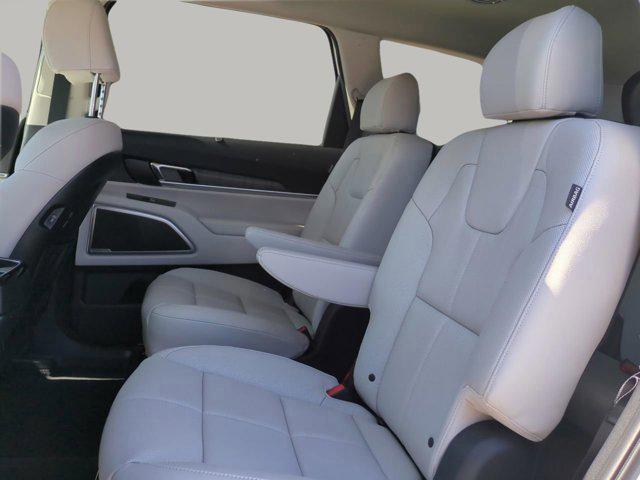new 2025 Kia Telluride car, priced at $41,328