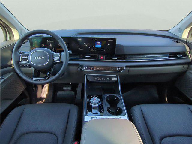 new 2026 Kia Carnival Hybrid car, priced at $43,116
