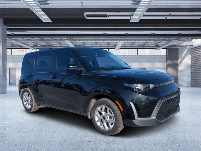 new 2025 Kia Soul car, priced at $24,088