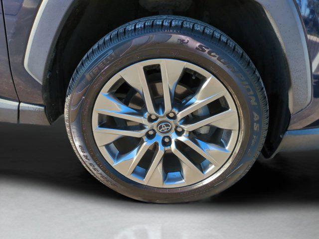 used 2020 Toyota RAV4 car, priced at $23,300