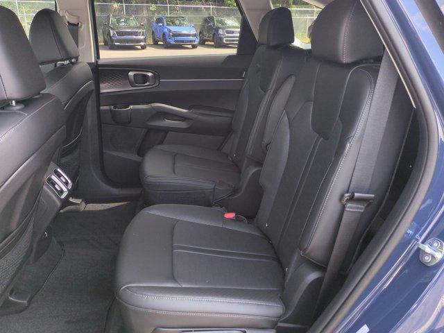 new 2025 Kia Sorento car, priced at $37,271