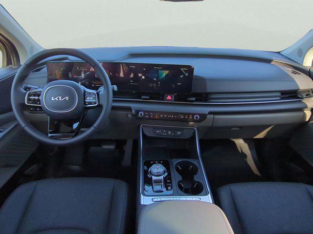 new 2026 Kia Carnival Hybrid car, priced at $42,646