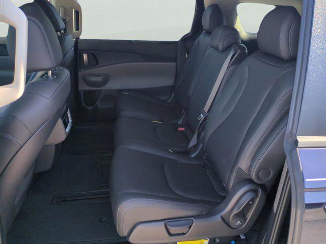 new 2026 Kia Carnival Hybrid car, priced at $42,646