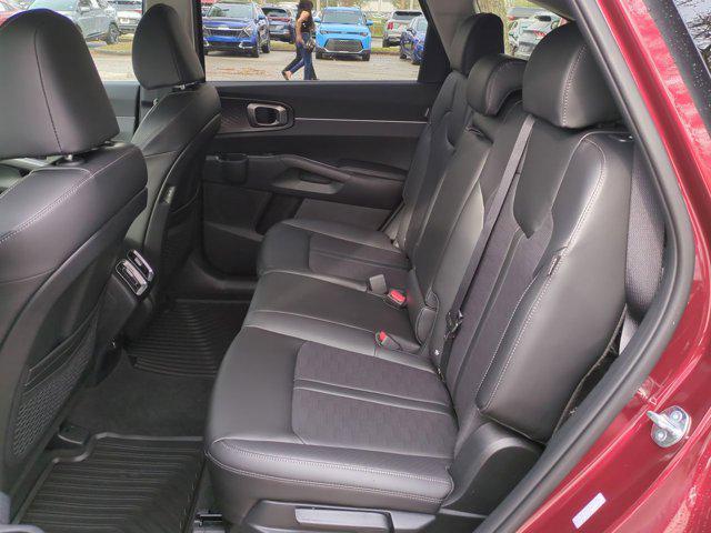 new 2025 Kia Sorento car, priced at $36,152