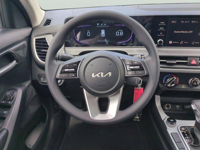 new 2025 Kia Seltos car, priced at $24,043