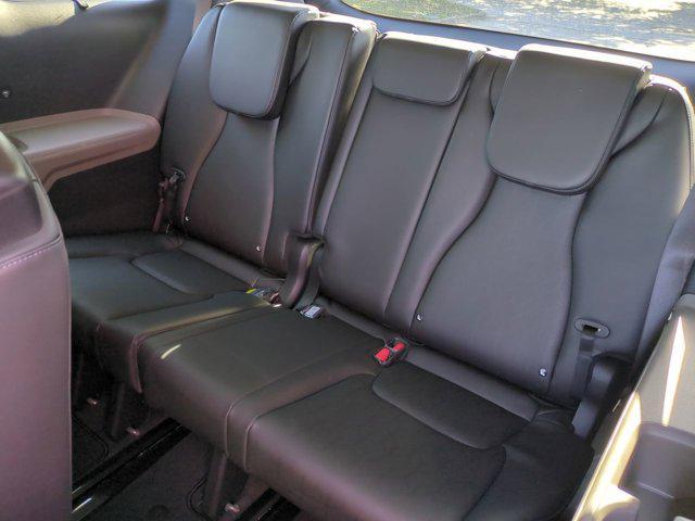 new 2025 Kia Carnival car, priced at $40,809