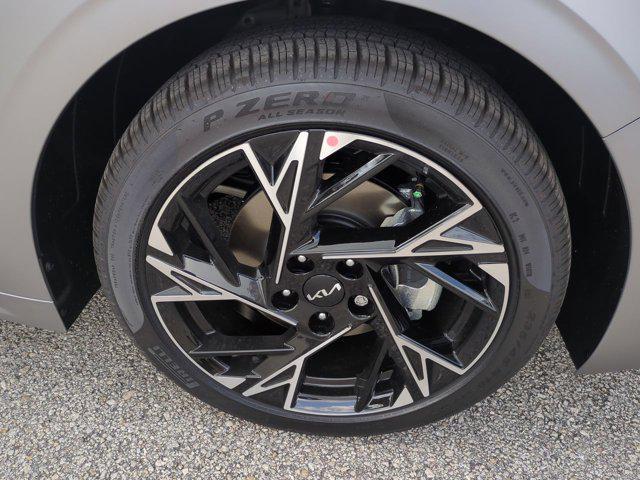 new 2025 Kia K5 car, priced at $29,322