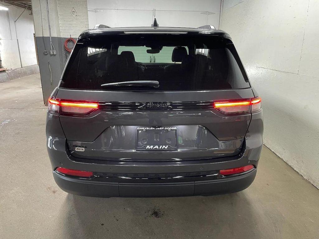 used 2023 Jeep Grand Cherokee car, priced at $34,999