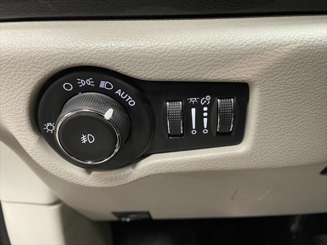 used 2020 Chrysler Pacifica car, priced at $20,899