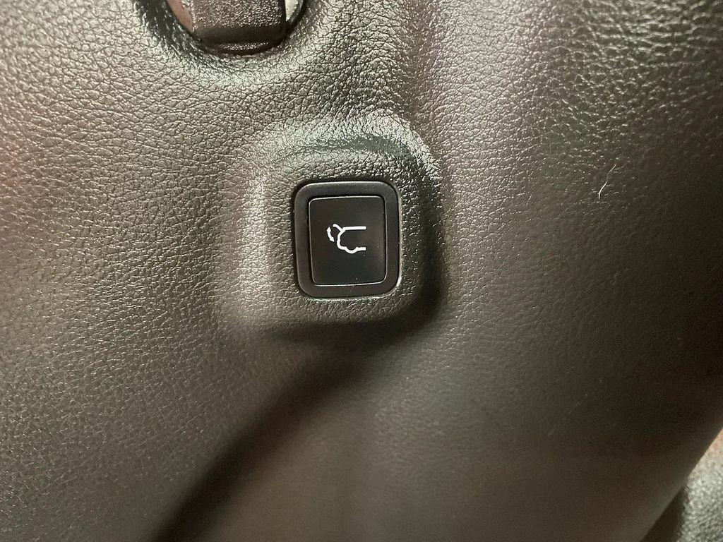 used 2022 Jeep Compass car, priced at $24,999