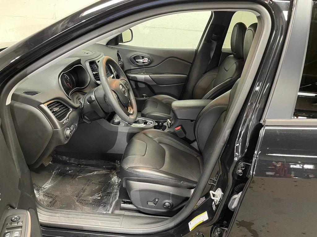 used 2022 Jeep Cherokee car, priced at $28,524